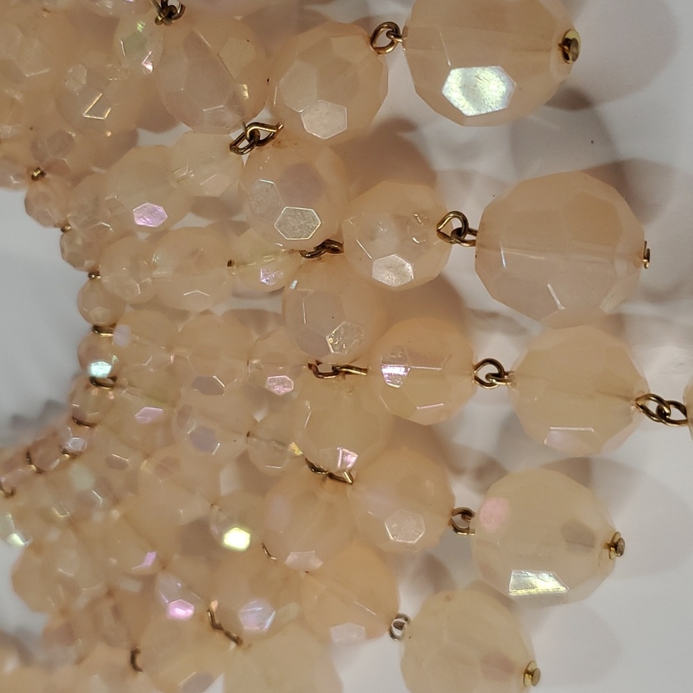 Peach Iridescent statement necklace and iridescent post earrings - Picture 4 of 4